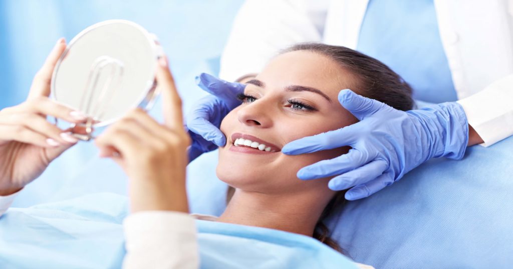 How a Cosmetic Dentist Can Transform Your Smile